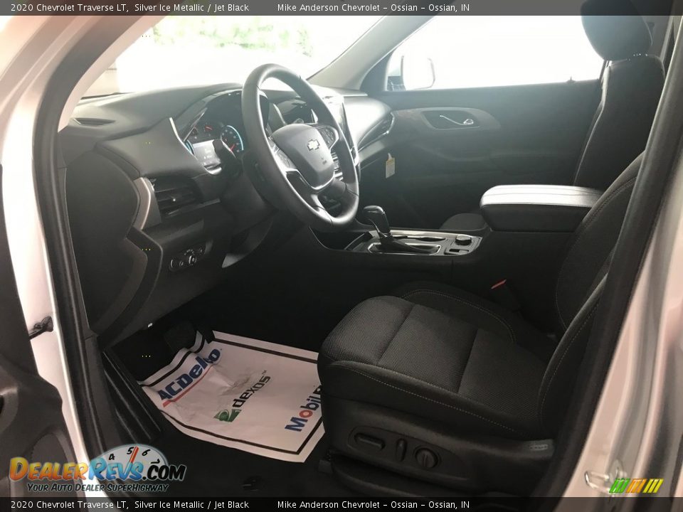 2020 Chevrolet Traverse LT Silver Ice Metallic / Jet Black Photo #8