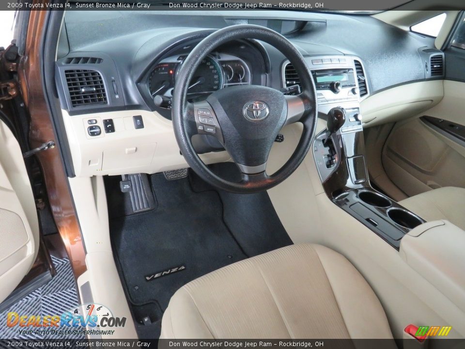 2009 Toyota Venza I4 Sunset Bronze Mica / Gray Photo #30