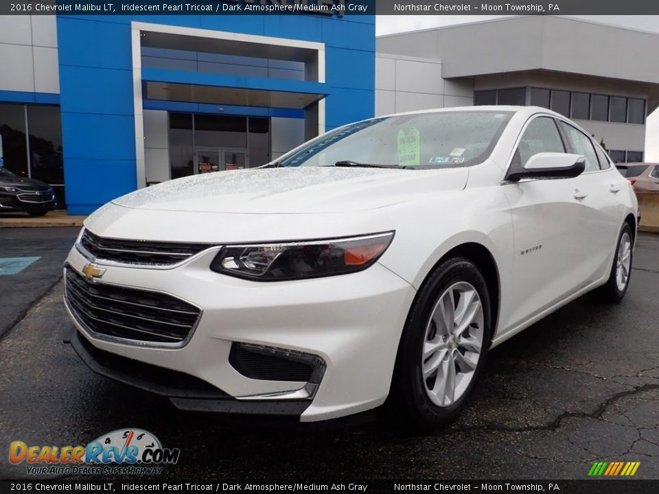 2016 Chevrolet Malibu LT Iridescent Pearl Tricoat / Dark Atmosphere/Medium Ash Gray Photo #2