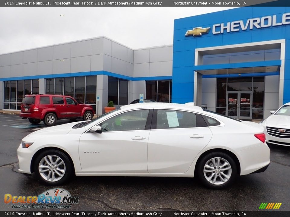2016 Chevrolet Malibu LT Iridescent Pearl Tricoat / Dark Atmosphere/Medium Ash Gray Photo #3