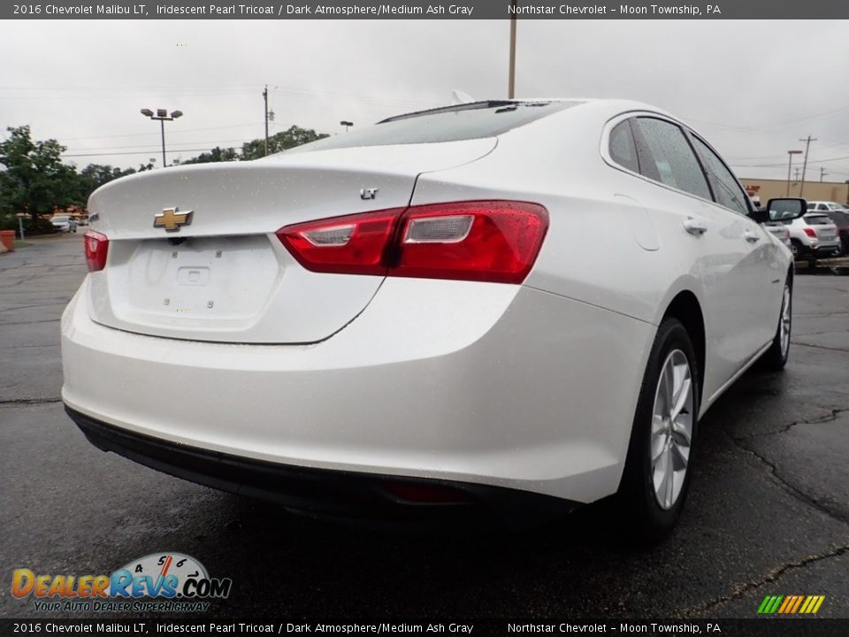 2016 Chevrolet Malibu LT Iridescent Pearl Tricoat / Dark Atmosphere/Medium Ash Gray Photo #8