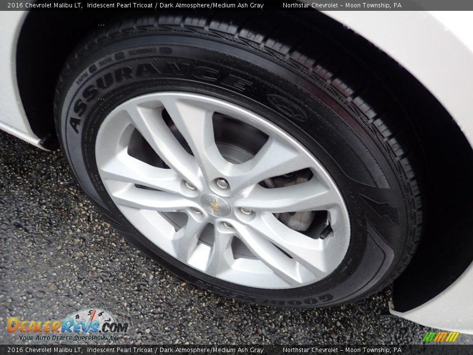 2016 Chevrolet Malibu LT Iridescent Pearl Tricoat / Dark Atmosphere/Medium Ash Gray Photo #14