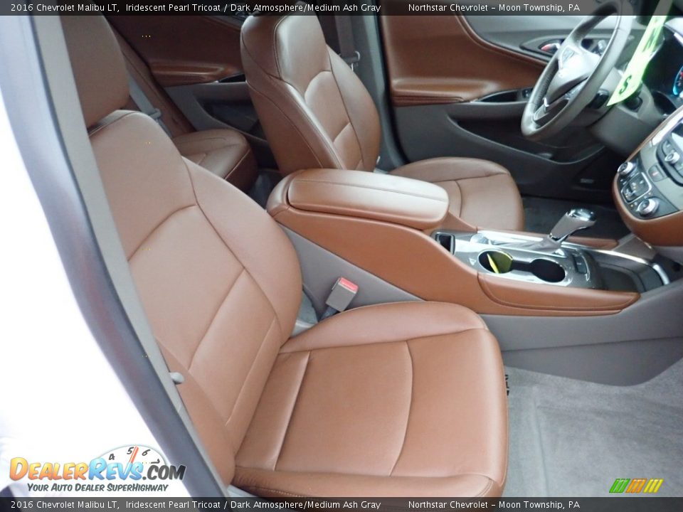 2016 Chevrolet Malibu LT Iridescent Pearl Tricoat / Dark Atmosphere/Medium Ash Gray Photo #15