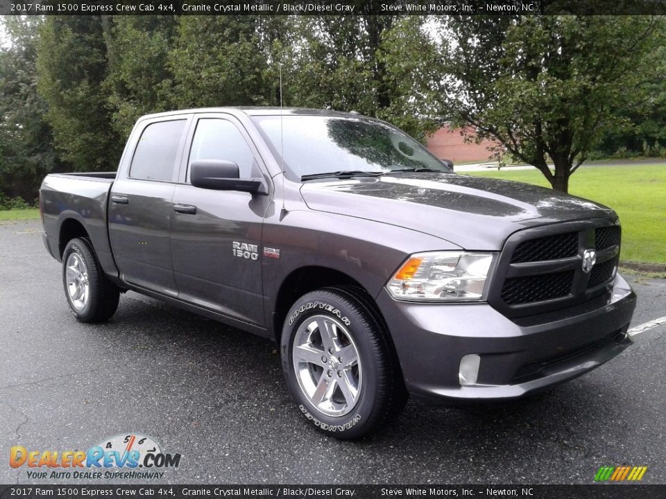 2017 Ram 1500 Express Crew Cab 4x4 Granite Crystal Metallic / Black/Diesel Gray Photo #4