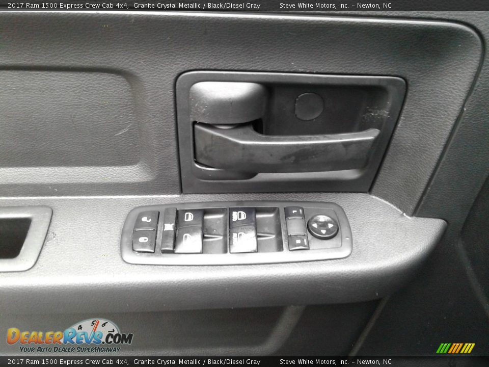 2017 Ram 1500 Express Crew Cab 4x4 Granite Crystal Metallic / Black/Diesel Gray Photo #9