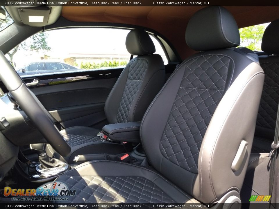 Titan Black Interior - 2019 Volkswagen Beetle Final Edition Convertible Photo #3