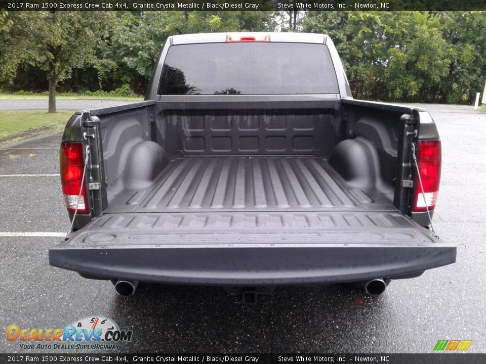 2017 Ram 1500 Express Crew Cab 4x4 Granite Crystal Metallic / Black/Diesel Gray Photo #12