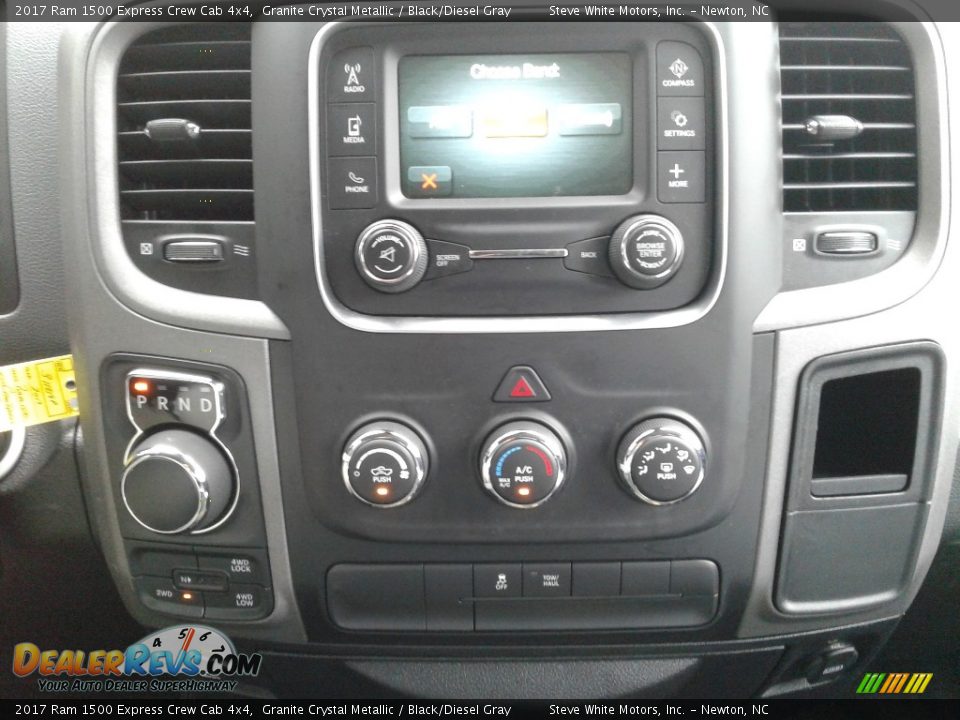 2017 Ram 1500 Express Crew Cab 4x4 Granite Crystal Metallic / Black/Diesel Gray Photo #18