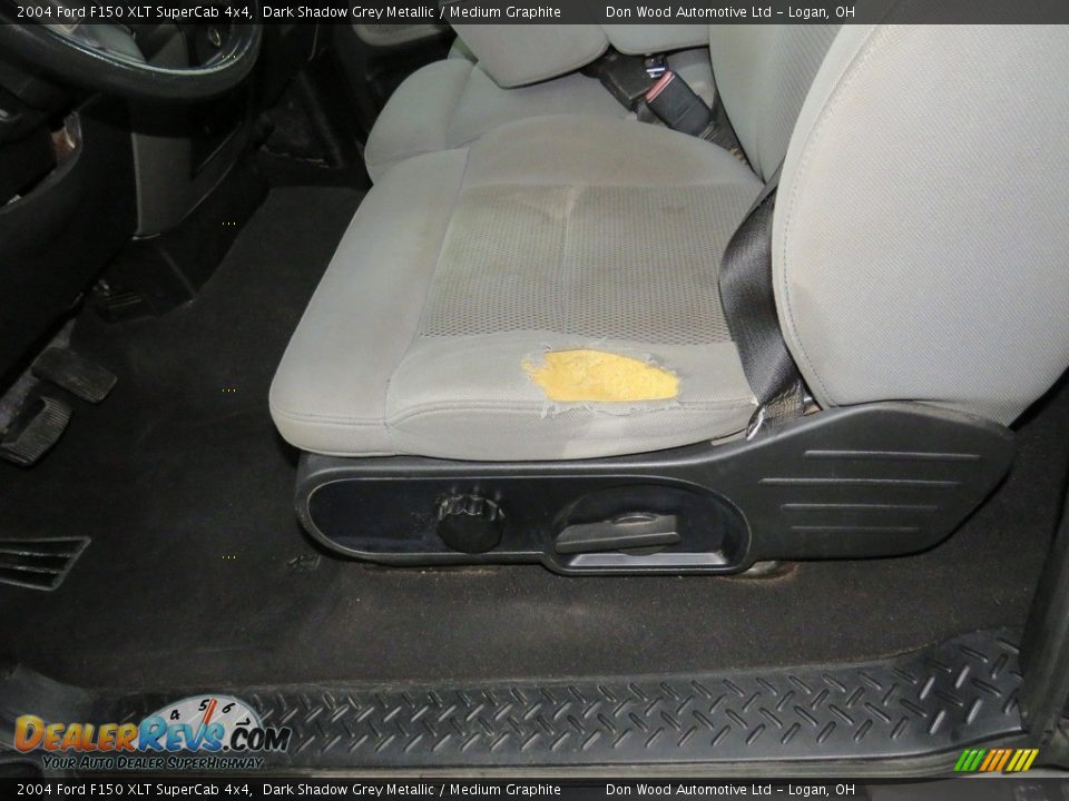 2004 Ford F150 XLT SuperCab 4x4 Dark Shadow Grey Metallic / Medium Graphite Photo #26