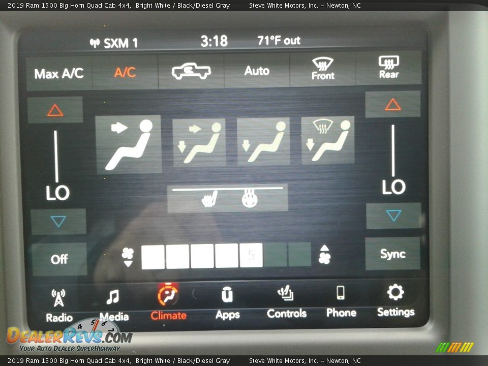 2019 Ram 1500 Big Horn Quad Cab 4x4 Bright White / Black/Diesel Gray Photo #23