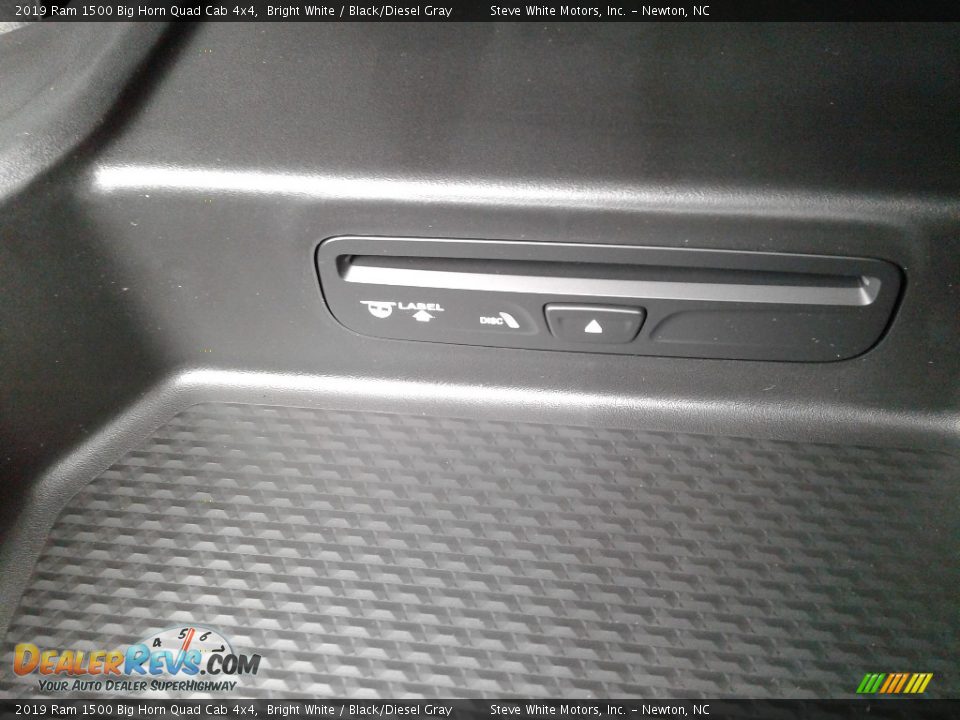 2019 Ram 1500 Big Horn Quad Cab 4x4 Bright White / Black/Diesel Gray Photo #28