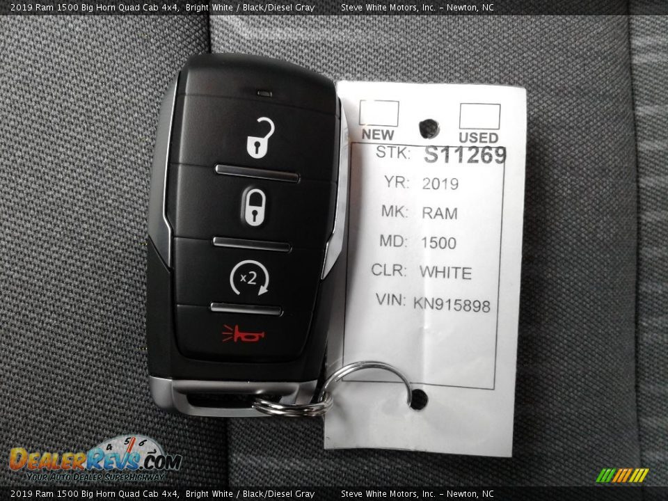 2019 Ram 1500 Big Horn Quad Cab 4x4 Bright White / Black/Diesel Gray Photo #32