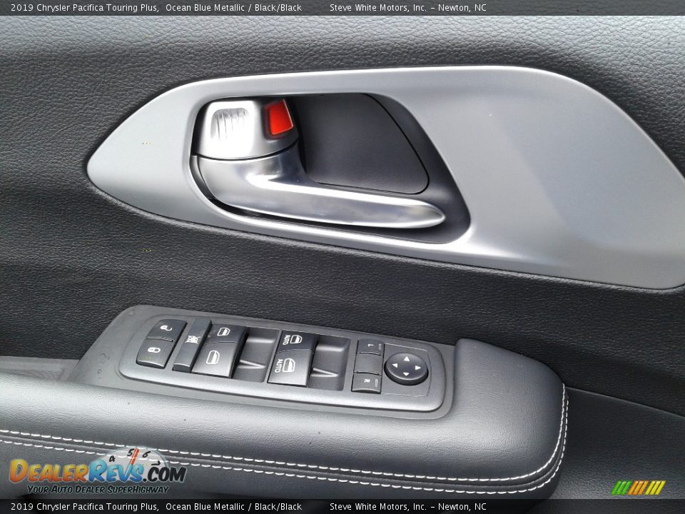 2019 Chrysler Pacifica Touring Plus Ocean Blue Metallic / Black/Black Photo #9