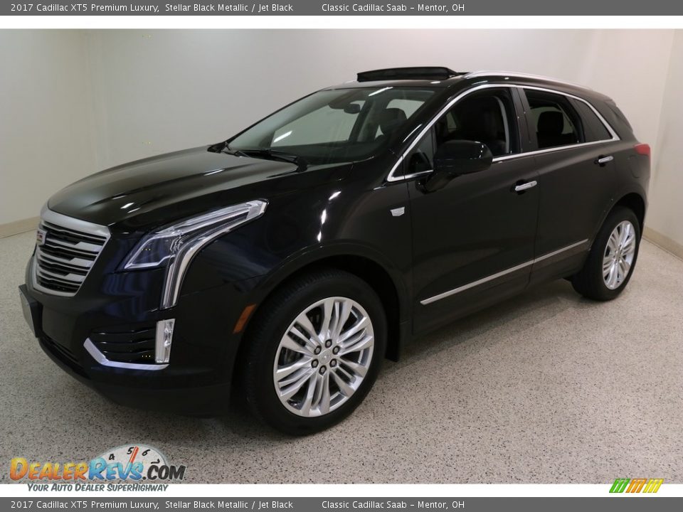 2017 Cadillac XT5 Premium Luxury Stellar Black Metallic / Jet Black Photo #3