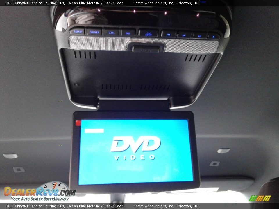 2019 Chrysler Pacifica Touring Plus Ocean Blue Metallic / Black/Black Photo #34