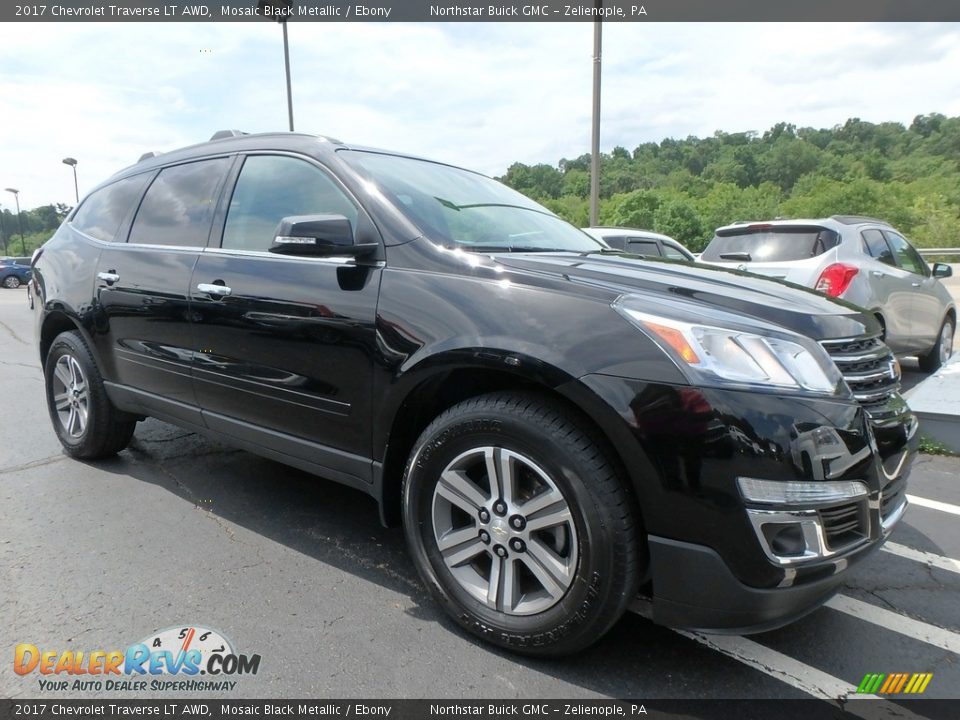 2017 Chevrolet Traverse LT AWD Mosaic Black Metallic / Ebony Photo #4