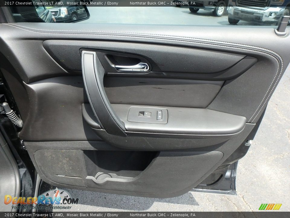2017 Chevrolet Traverse LT AWD Mosaic Black Metallic / Ebony Photo #6