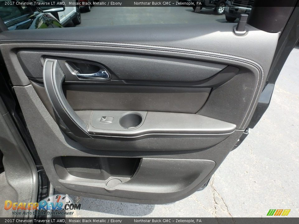2017 Chevrolet Traverse LT AWD Mosaic Black Metallic / Ebony Photo #7