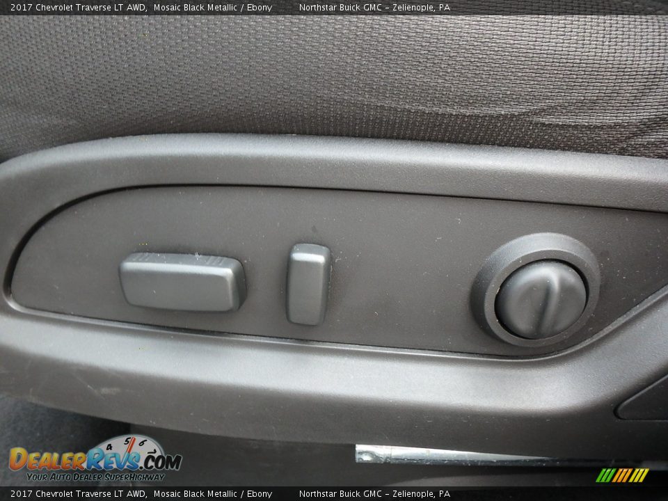 2017 Chevrolet Traverse LT AWD Mosaic Black Metallic / Ebony Photo #22
