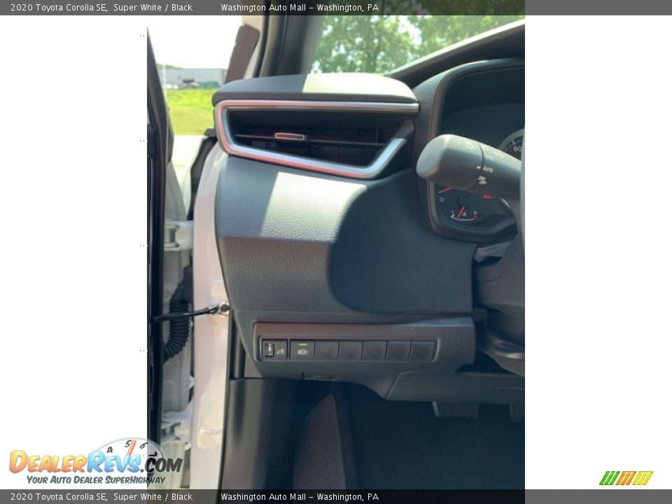 2020 Toyota Corolla SE Super White / Black Photo #11