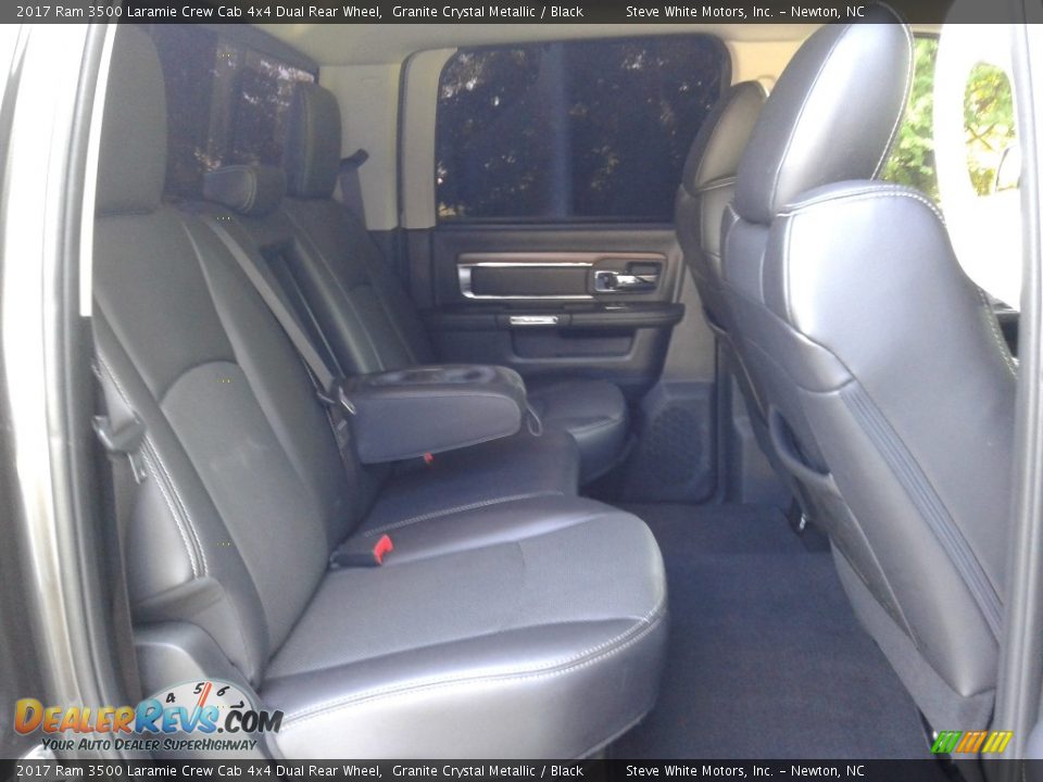 2017 Ram 3500 Laramie Crew Cab 4x4 Dual Rear Wheel Granite Crystal Metallic / Black Photo #14