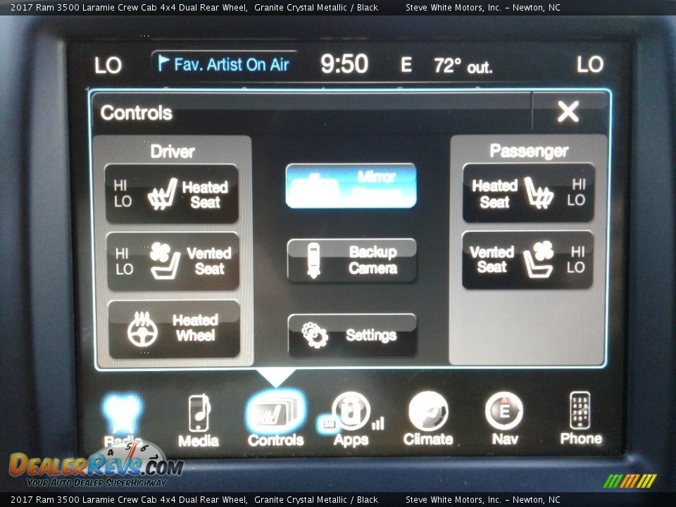 2017 Ram 3500 Laramie Crew Cab 4x4 Dual Rear Wheel Granite Crystal Metallic / Black Photo #24