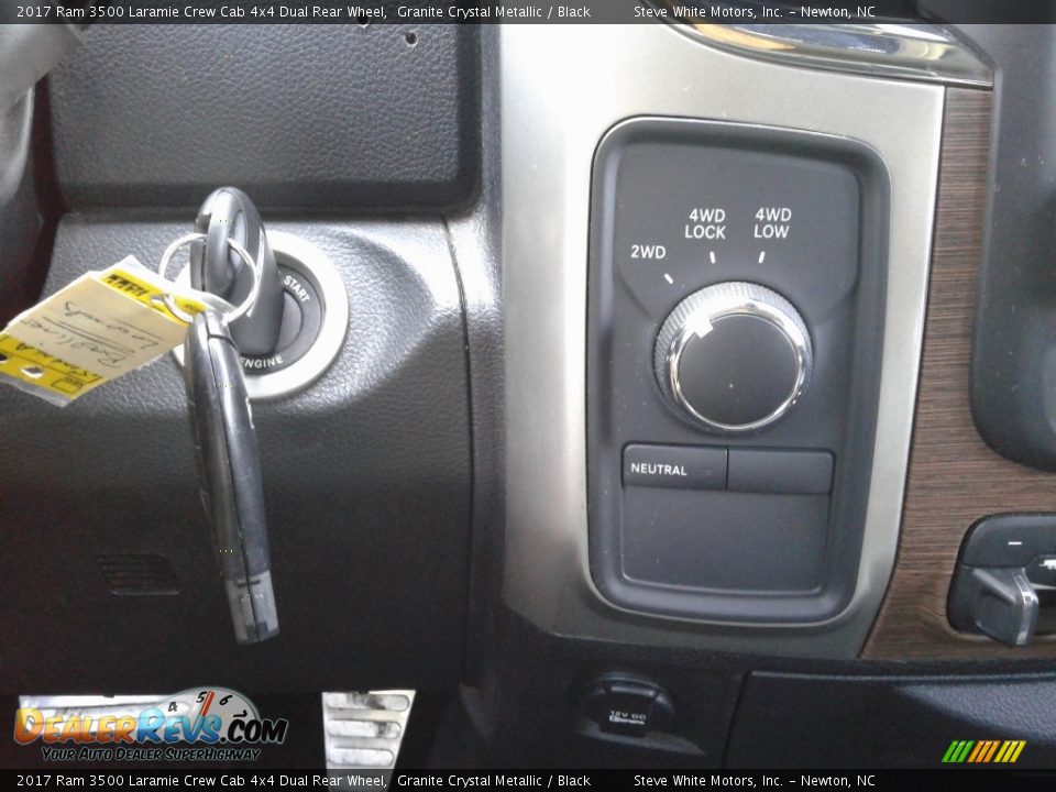 2017 Ram 3500 Laramie Crew Cab 4x4 Dual Rear Wheel Granite Crystal Metallic / Black Photo #27