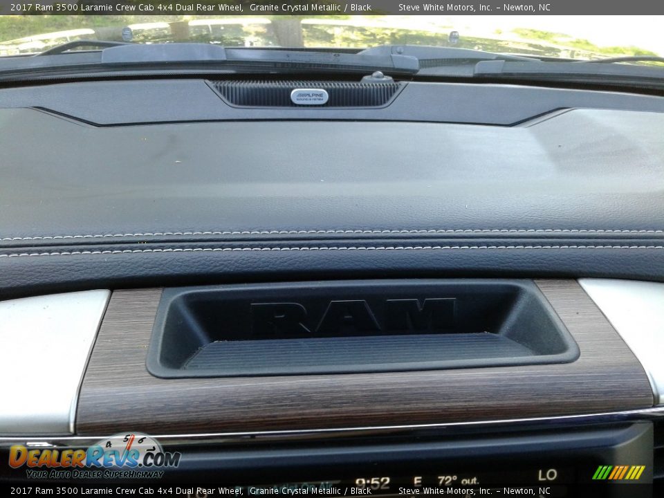 2017 Ram 3500 Laramie Crew Cab 4x4 Dual Rear Wheel Granite Crystal Metallic / Black Photo #31