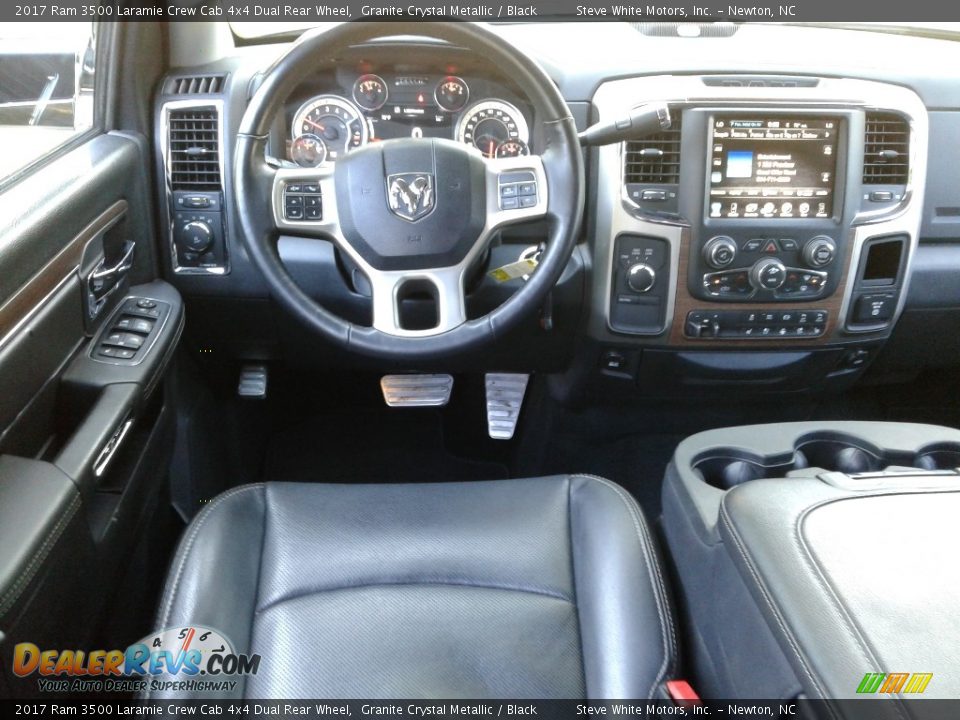 2017 Ram 3500 Laramie Crew Cab 4x4 Dual Rear Wheel Granite Crystal Metallic / Black Photo #34