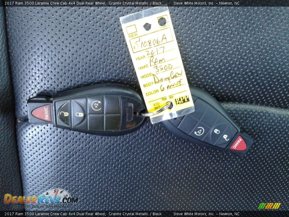 2017 Ram 3500 Laramie Crew Cab 4x4 Dual Rear Wheel Granite Crystal Metallic / Black Photo #35