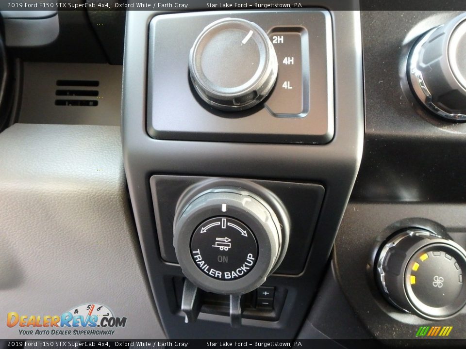 2019 Ford F150 STX SuperCab 4x4 Oxford White / Earth Gray Photo #17