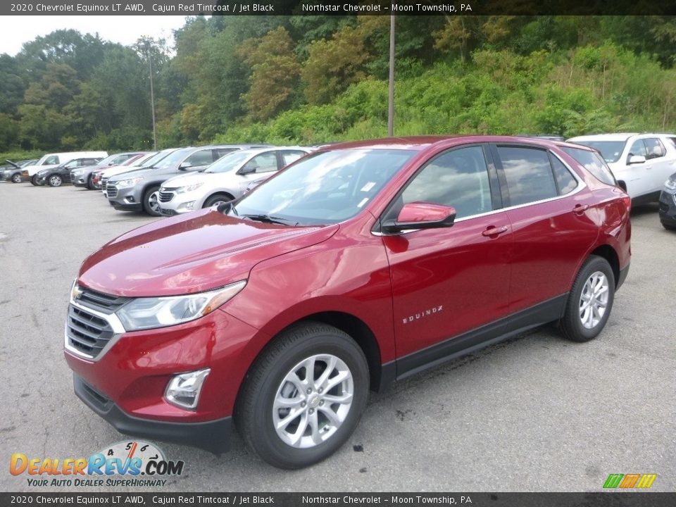 Front 3/4 View of 2020 Chevrolet Equinox LT AWD Photo #1