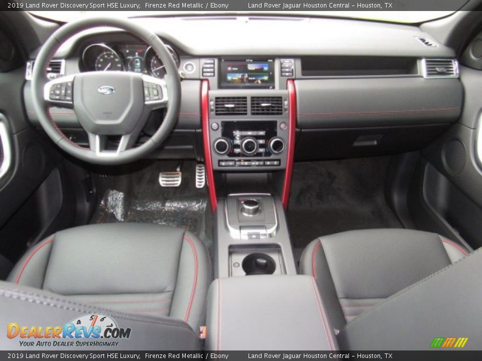 Dashboard of 2019 Land Rover Discovery Sport HSE Luxury Photo #4