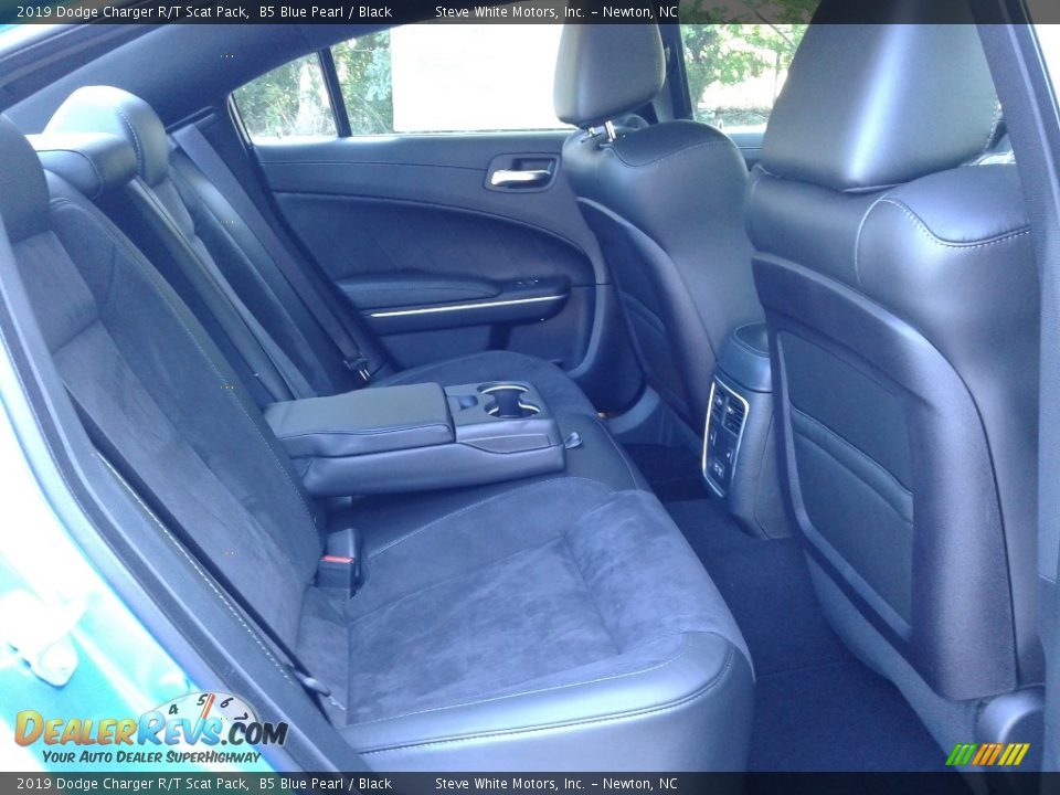 2019 Dodge Charger R/T Scat Pack B5 Blue Pearl / Black Photo #14