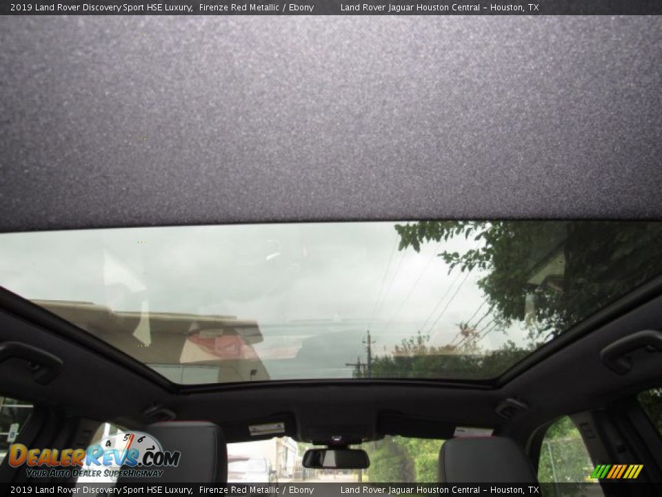 Sunroof of 2019 Land Rover Discovery Sport HSE Luxury Photo #17