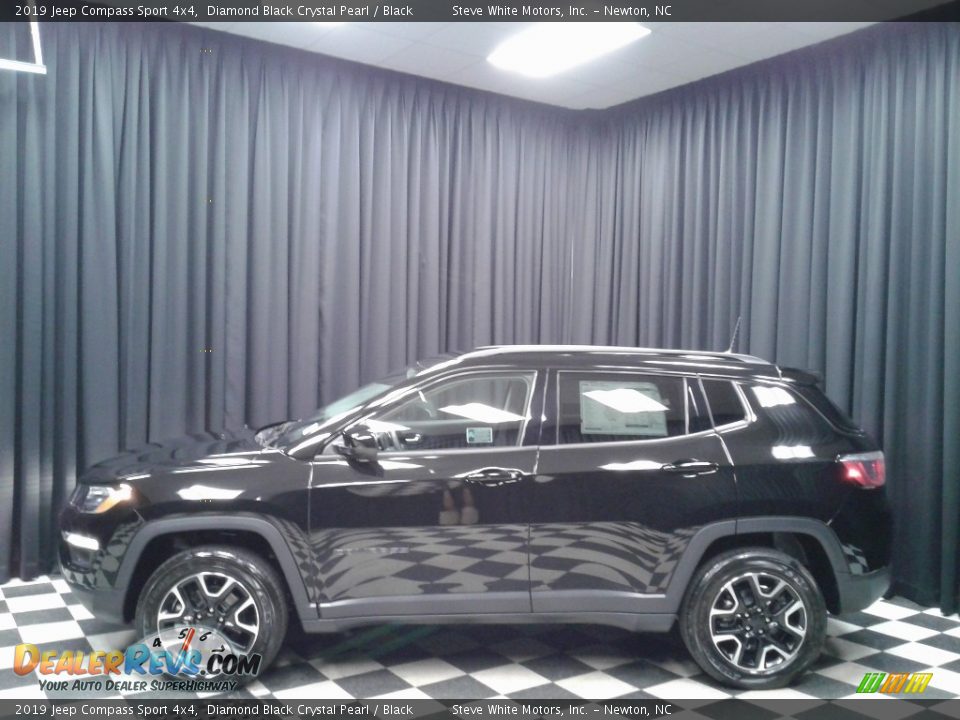 2019 Jeep Compass Sport 4x4 Diamond Black Crystal Pearl / Black Photo #1