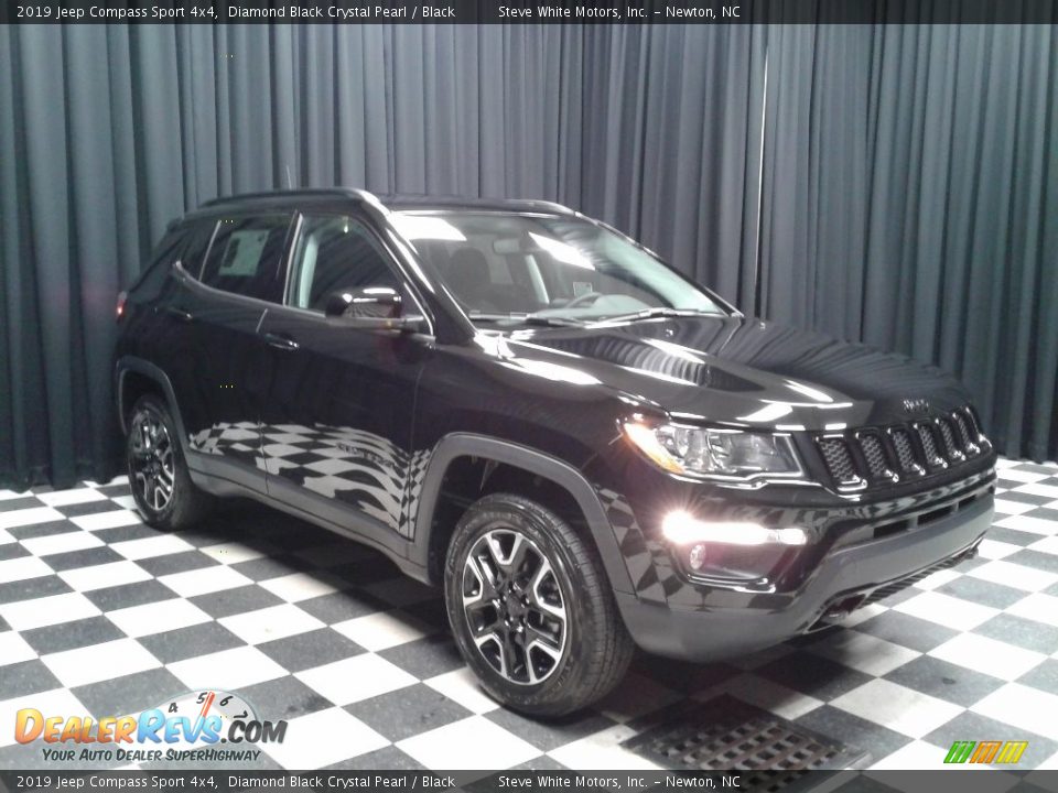 2019 Jeep Compass Sport 4x4 Diamond Black Crystal Pearl / Black Photo #4