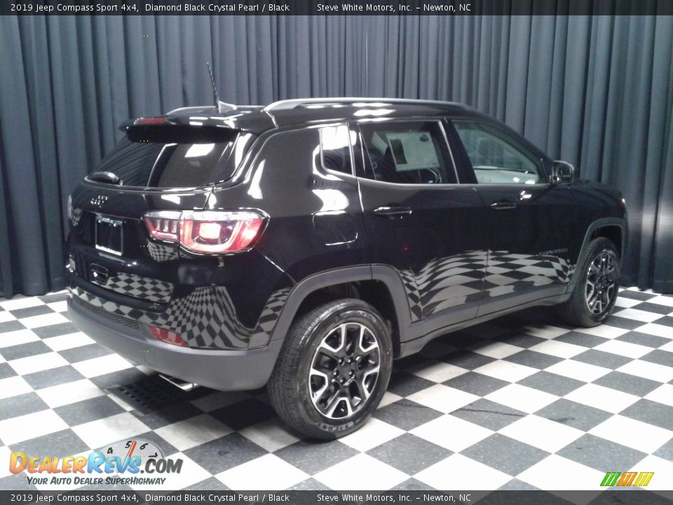2019 Jeep Compass Sport 4x4 Diamond Black Crystal Pearl / Black Photo #6