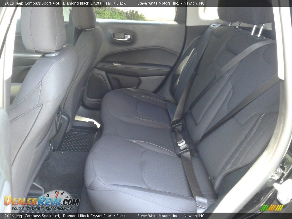 2019 Jeep Compass Sport 4x4 Diamond Black Crystal Pearl / Black Photo #11