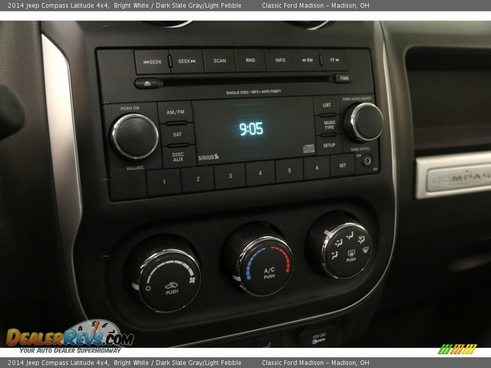 2014 Jeep Compass Latitude 4x4 Bright White / Dark Slate Gray/Light Pebble Photo #8