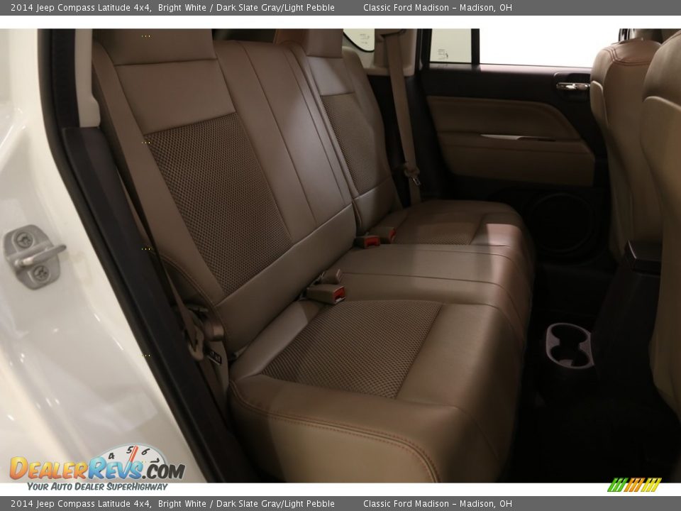 2014 Jeep Compass Latitude 4x4 Bright White / Dark Slate Gray/Light Pebble Photo #12