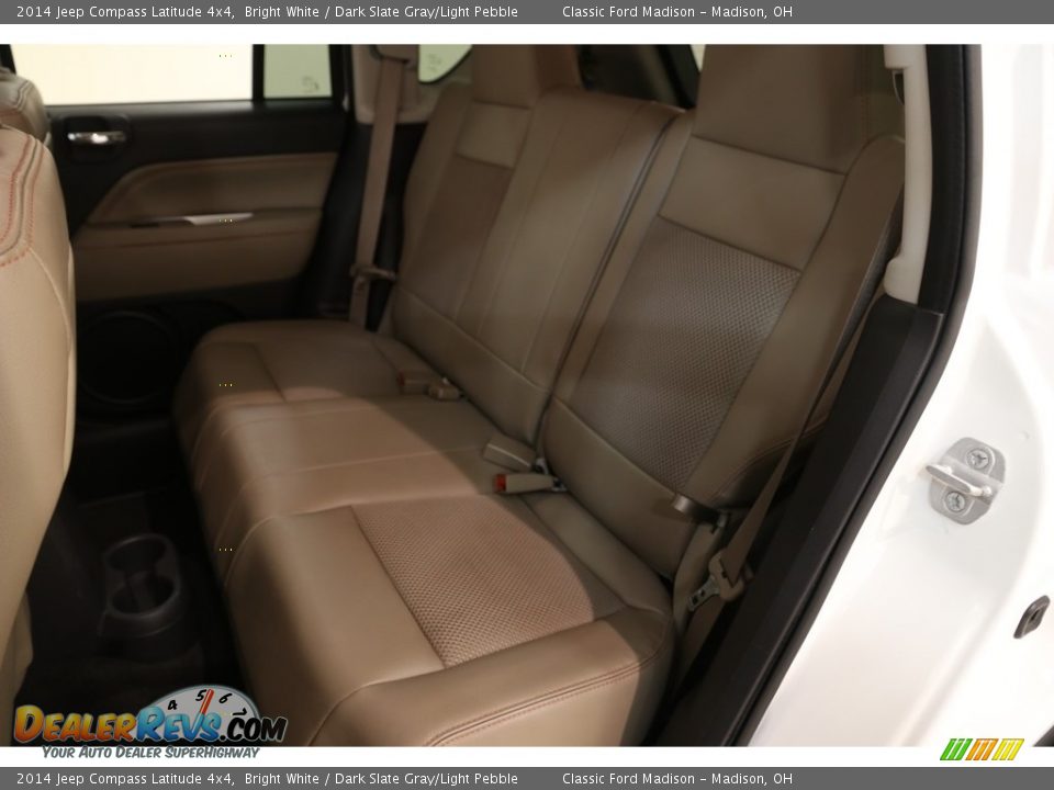 2014 Jeep Compass Latitude 4x4 Bright White / Dark Slate Gray/Light Pebble Photo #13