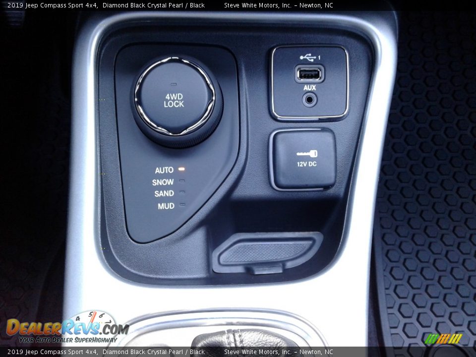 2019 Jeep Compass Sport 4x4 Diamond Black Crystal Pearl / Black Photo #26
