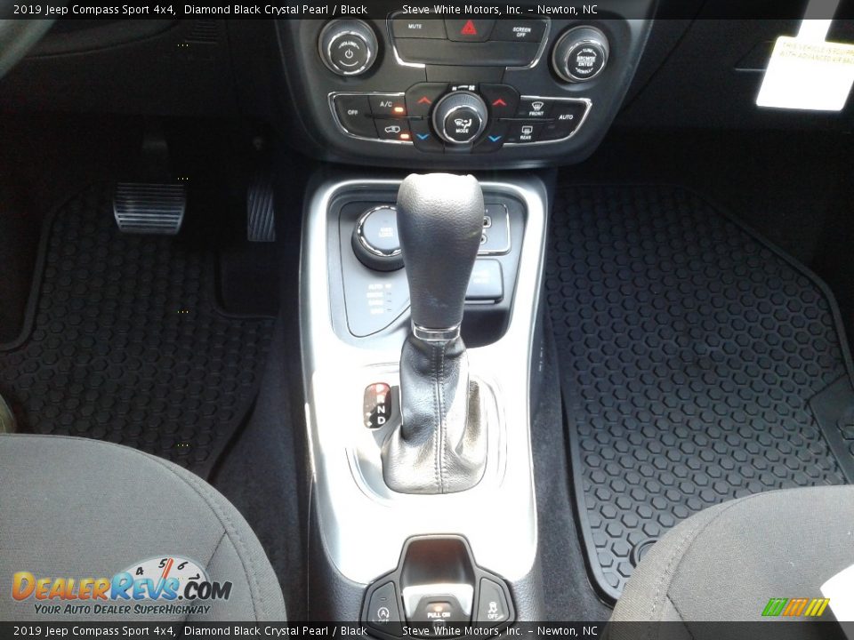 2019 Jeep Compass Sport 4x4 Diamond Black Crystal Pearl / Black Photo #27