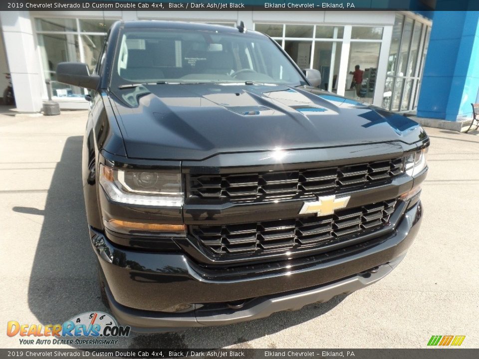 2019 Chevrolet Silverado LD Custom Double Cab 4x4 Black / Dark Ash/Jet Black Photo #2