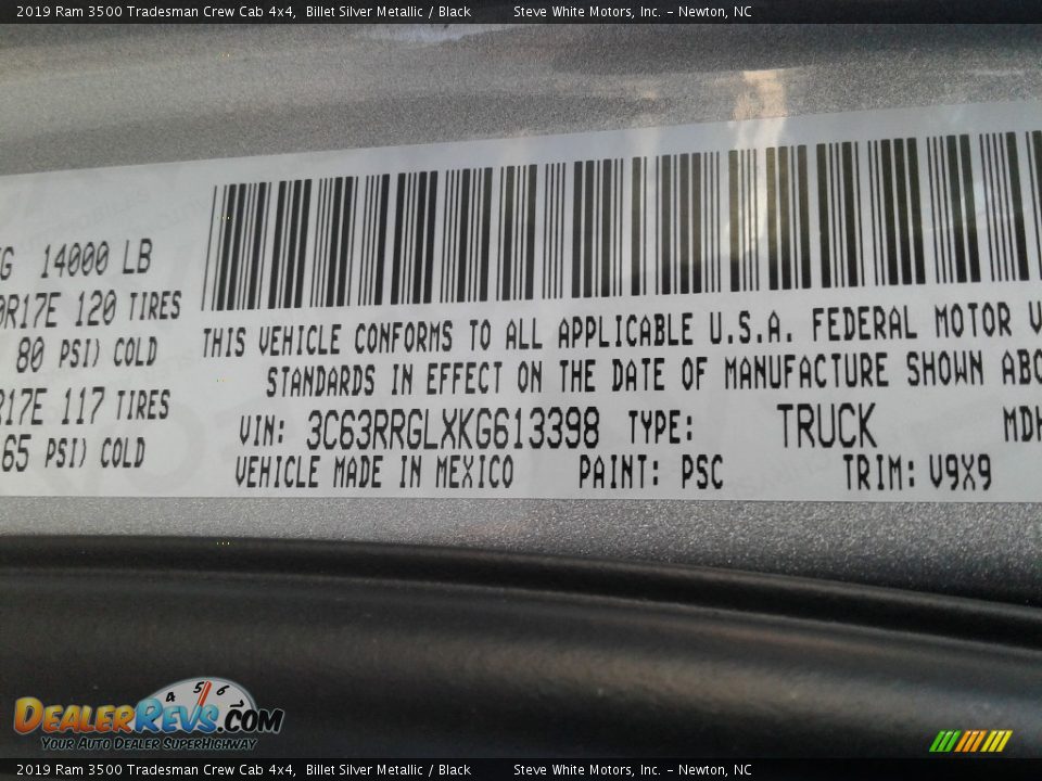 2019 Ram 3500 Tradesman Crew Cab 4x4 Billet Silver Metallic / Black Photo #26