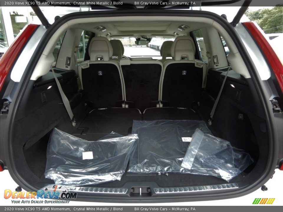 2020 Volvo XC90 T5 AWD Momentum Crystal White Metallic / Blond Photo #3