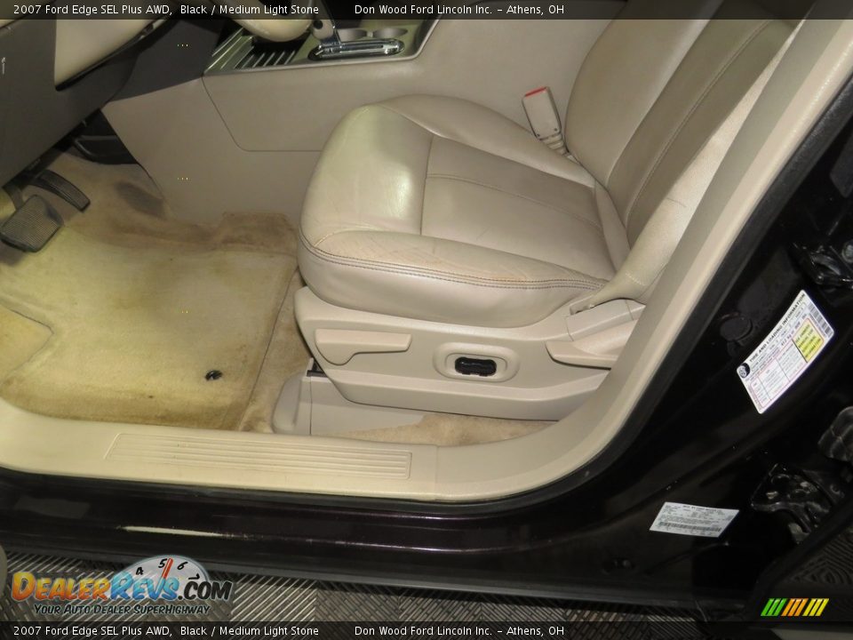 2007 Ford Edge SEL Plus AWD Black / Medium Light Stone Photo #18