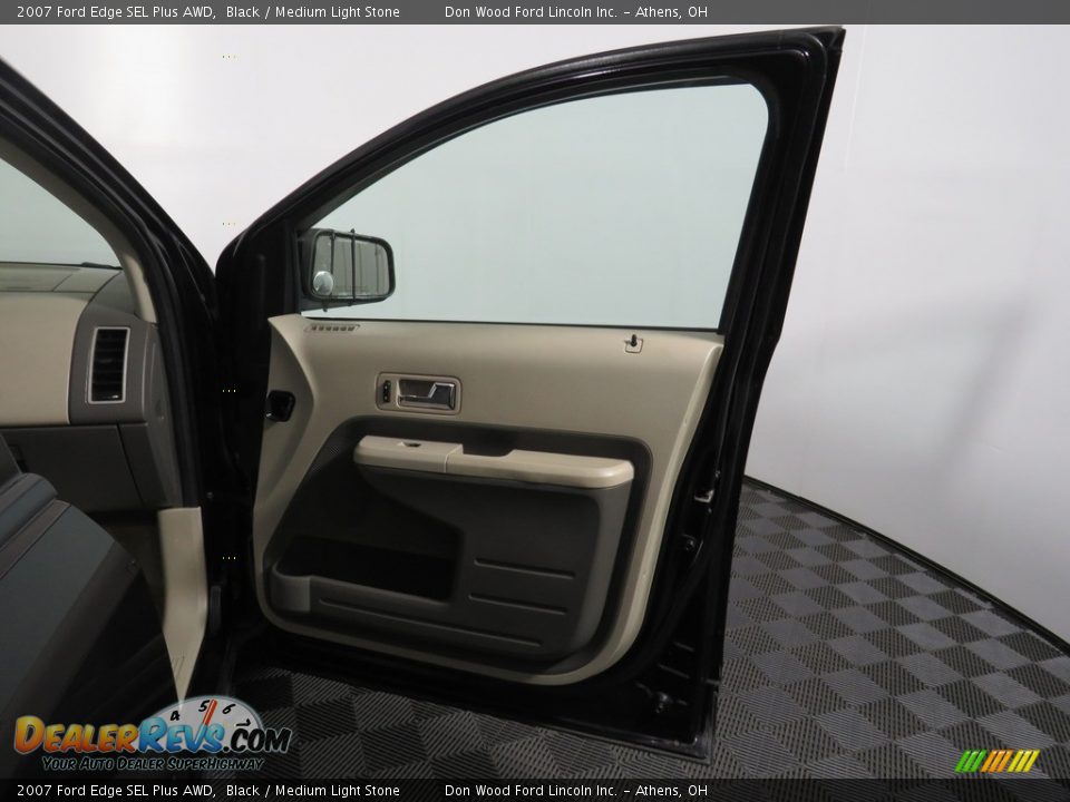 2007 Ford Edge SEL Plus AWD Black / Medium Light Stone Photo #25