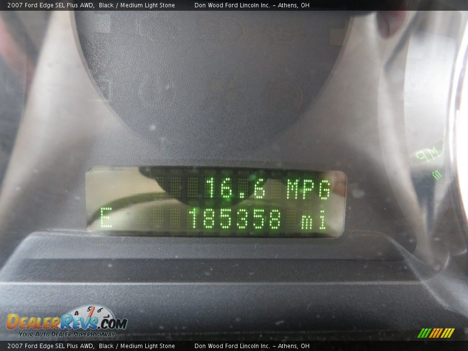 2007 Ford Edge SEL Plus AWD Black / Medium Light Stone Photo #29